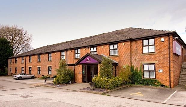 Premier Inn Premier Inn Crewe Nantwich Exteriör bild